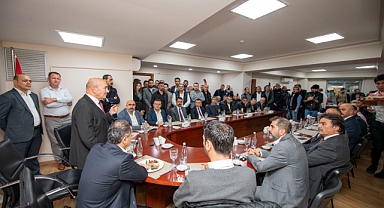 Başkan Soyer, Belediye İş Sendikası üyeleriyle buluştu