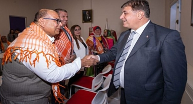 Yörüklerden Başkan Tugay'a renkli ziyaret