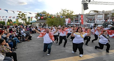 Büyükşehir’in 29 Ekim kutlamalarında ilk adres Torbalı