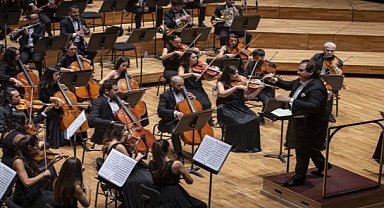 İzmir Oda Orkestrası, unutulmayacak konserlere imza atmaya devam ediyor