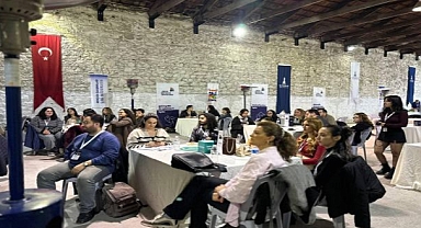 İzmir'de gençler kent yönetimine doğrudan katılıyor