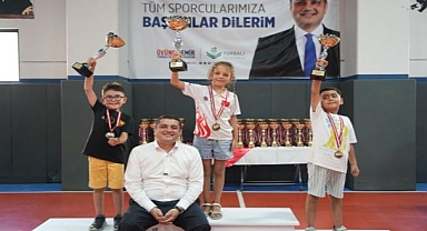260 Minik Sporcu Torbalı’da Buluştu